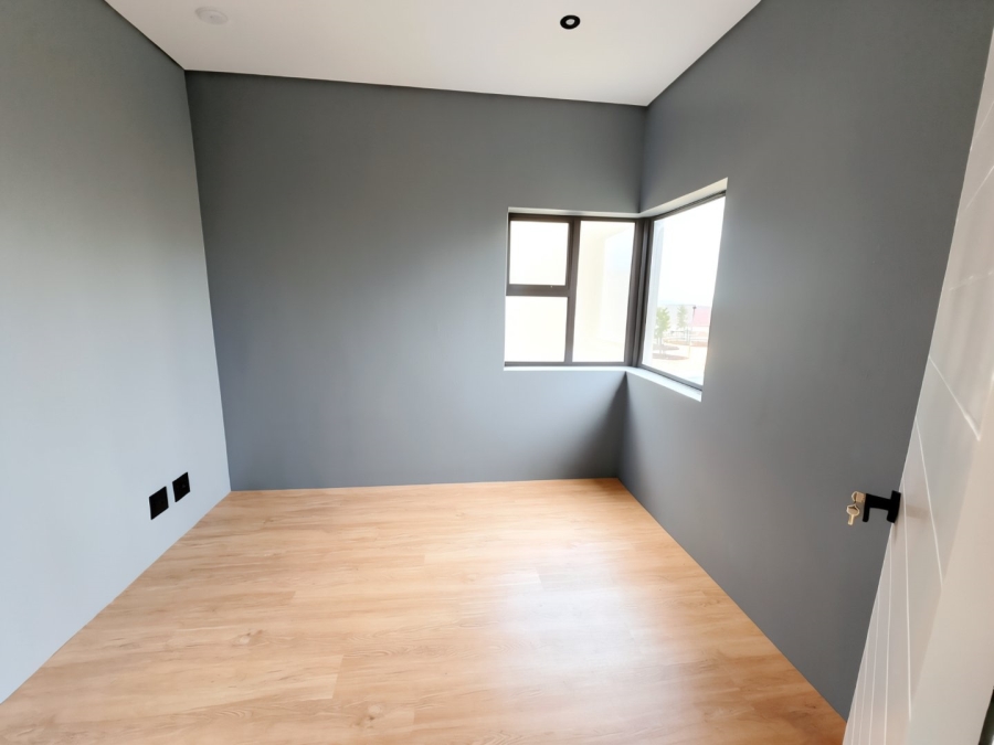 5 Bedroom Property for Sale in Sandown Western Cape